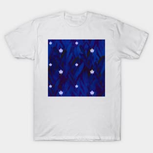 Icy Maple leaves on a deep midnight blue leaf background T-Shirt